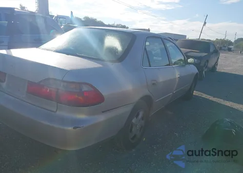 1998 Honda Accord Ex from USA, damaged, VIN 1HGCG5650WA082308
